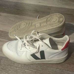 Veja V10